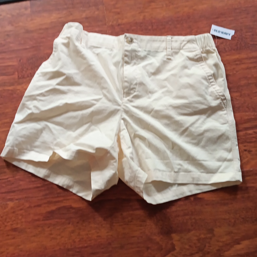 Old‎ Navy Everyday Shorts
